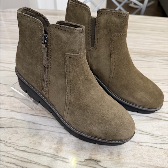 Clarks Shoes - Clarks Airabell Zip Dark Olive Suede Ankle Boots